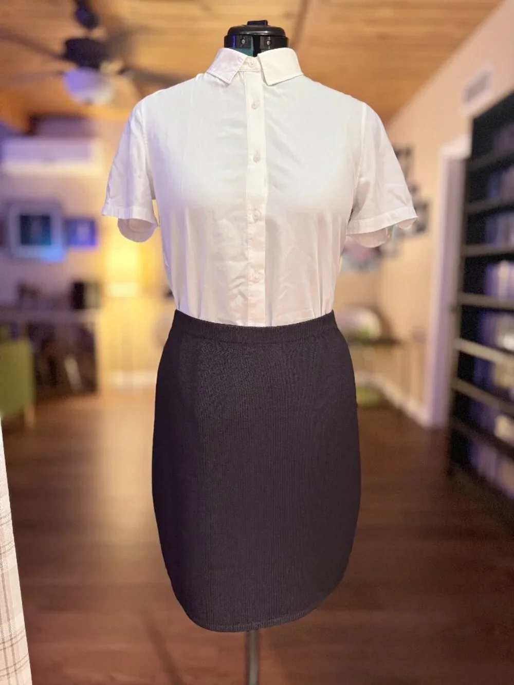 Vintage St. John Santana Knit Black Skirt Sz 10 Missing Tag